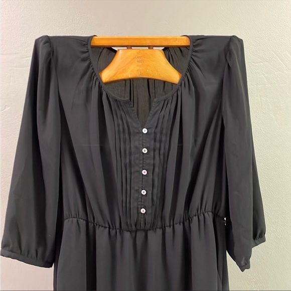 Women Black Dress size M with front pockets & long sleeeve - Picture 3 of 9